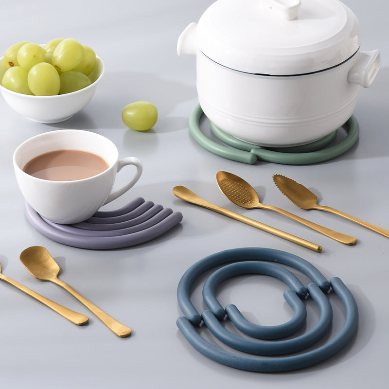 U-Shaped Heat Resistant Trivet Mat | Foldable & Non-Slip Table Protector
